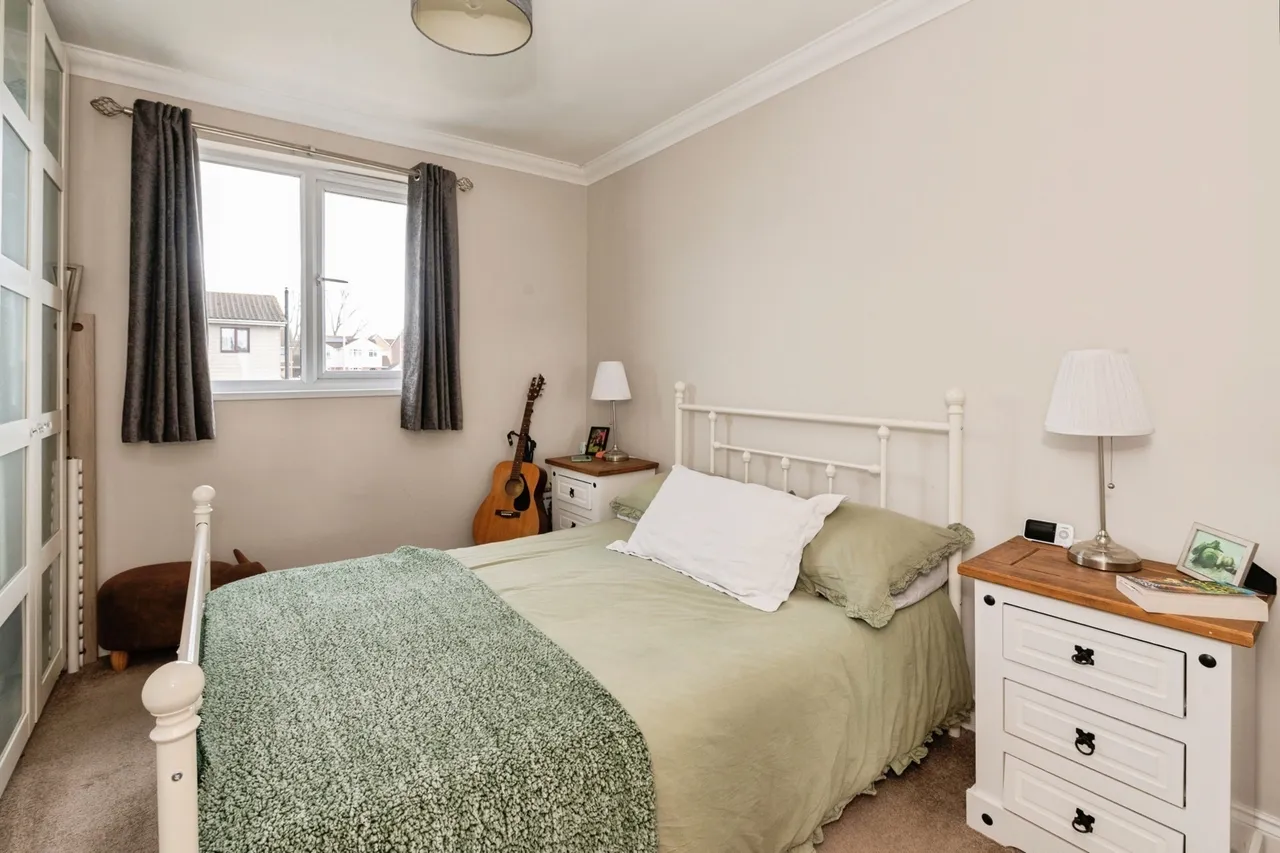 Voysey Gardens, BASILDON, Essex, SS13, photo 10