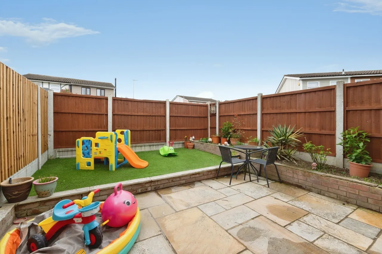 Voysey Gardens, BASILDON, Essex, SS13, photo 7