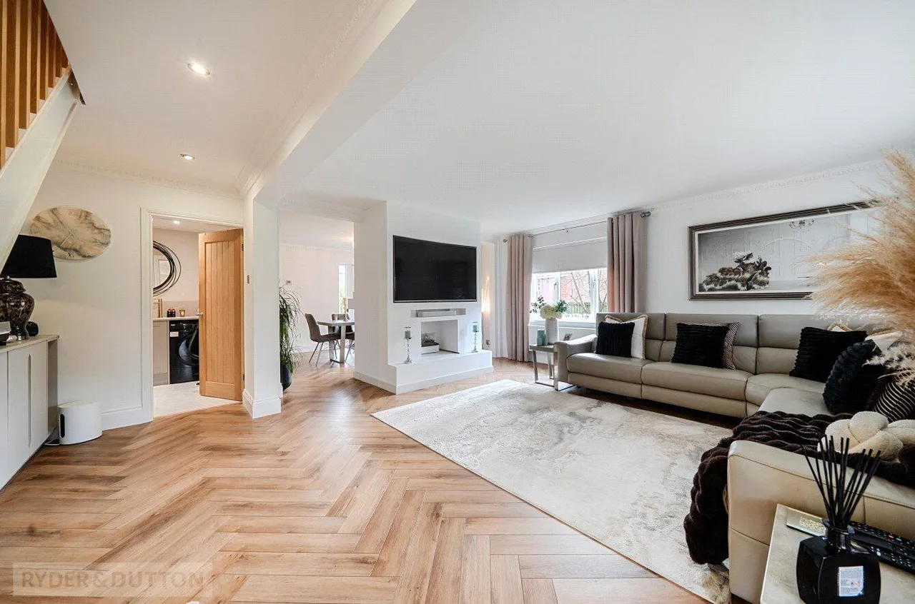 Laurels Drive, Littleborough, OL15, photo 7