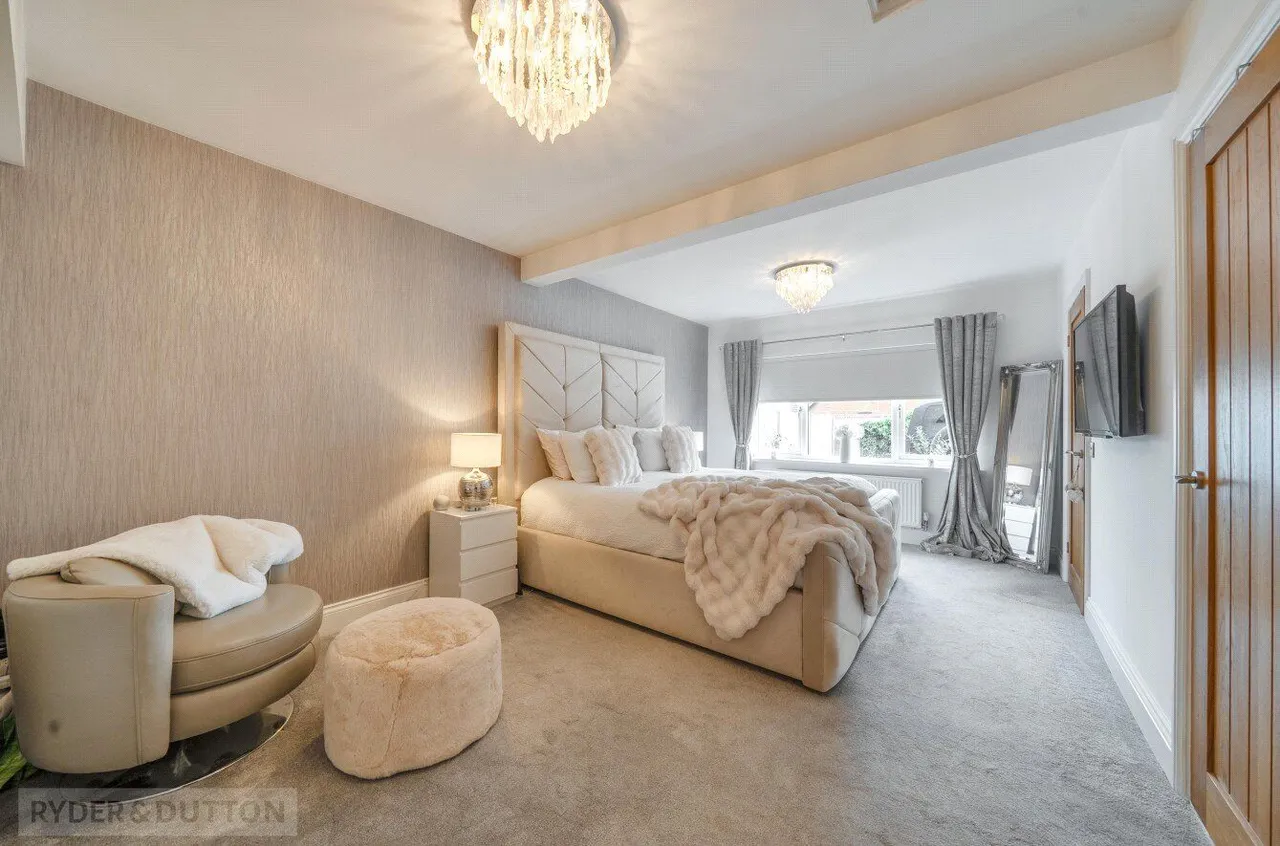Laurels Drive, Littleborough, OL15, photo 9