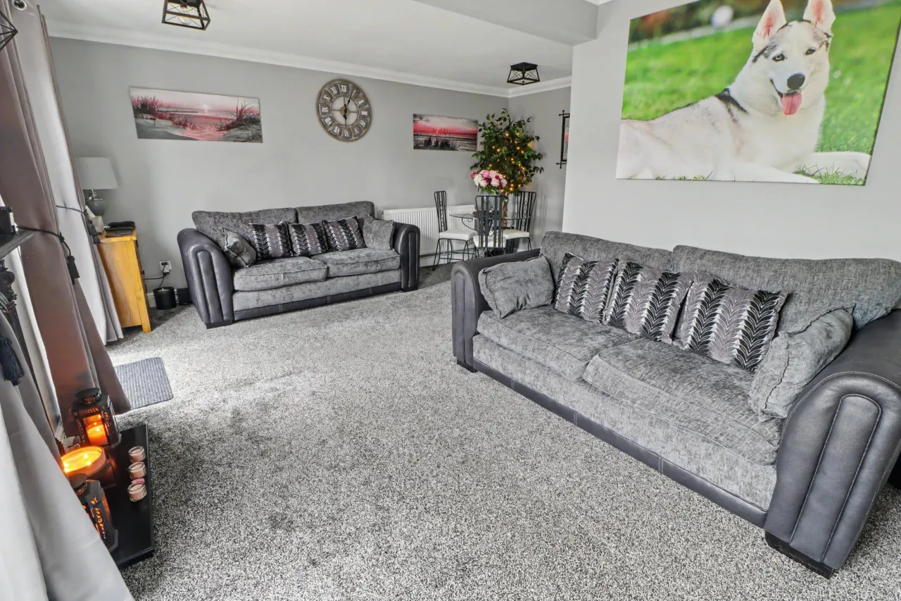 Owens Close, Long Stratton, photo 10