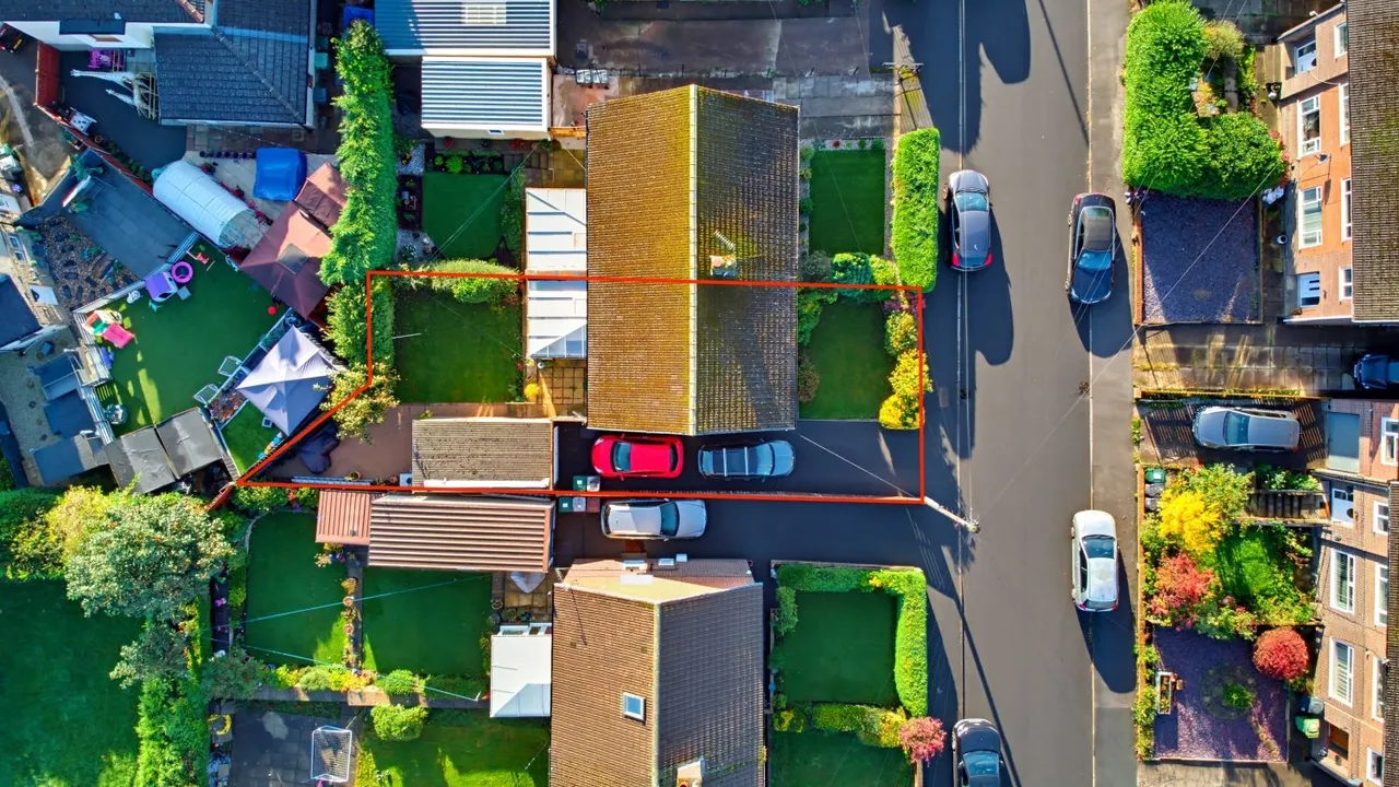 Manse Drive, Huddersfield, HD4, photo 37