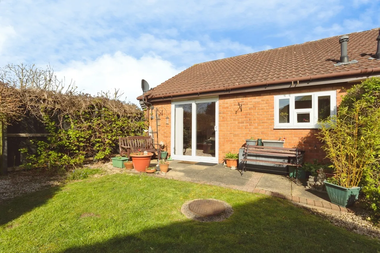 Kingfishers Court, West Bridgford, NG2, photo 12