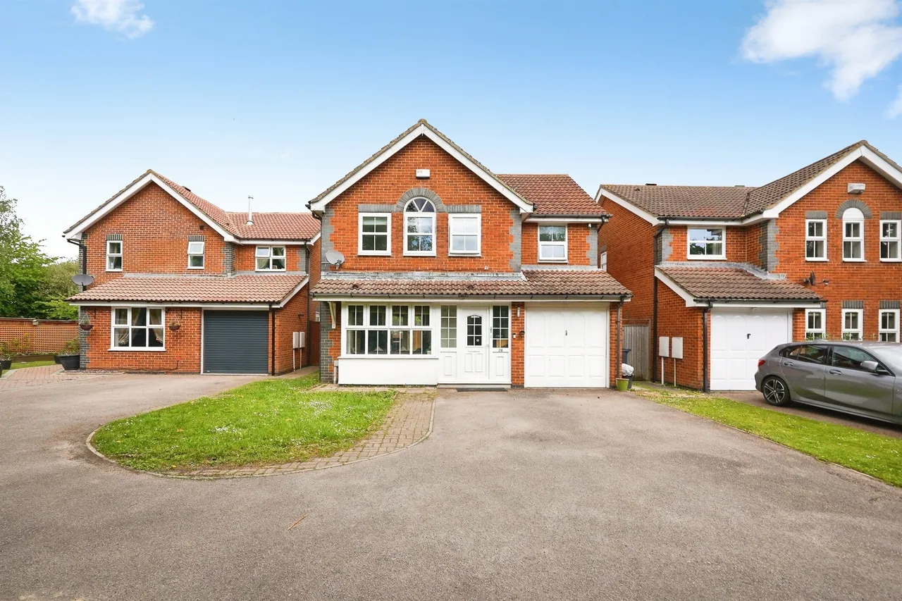 4 bed house for sale — Centurion Walk, Kingsnorth, Ashford