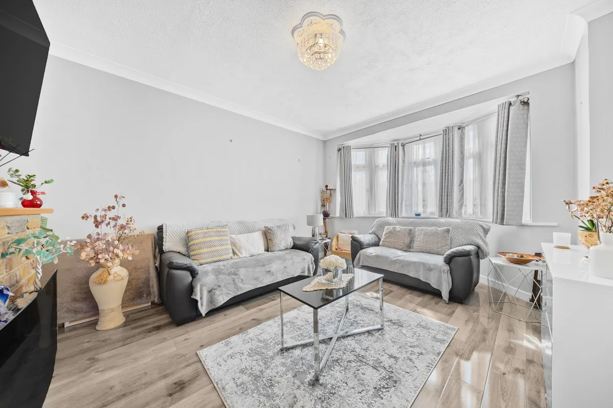 Hillfoot Road, Romford, RM5 3LL, photo 3