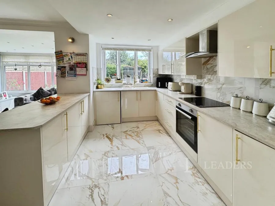 Walton Road, Clacton-on-Sea, CO15, photo 9