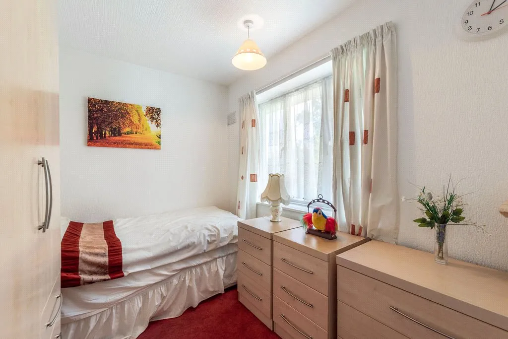 Wistaria Close, Bournville Village Trust, B31, photo 10