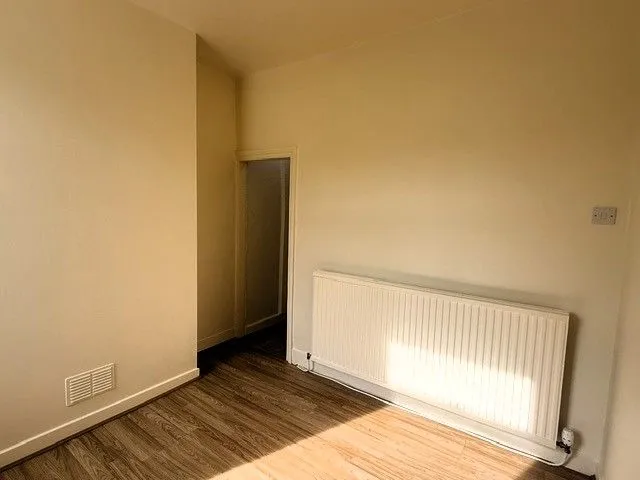 Vine Street, Greaves, LA1, photo 6
