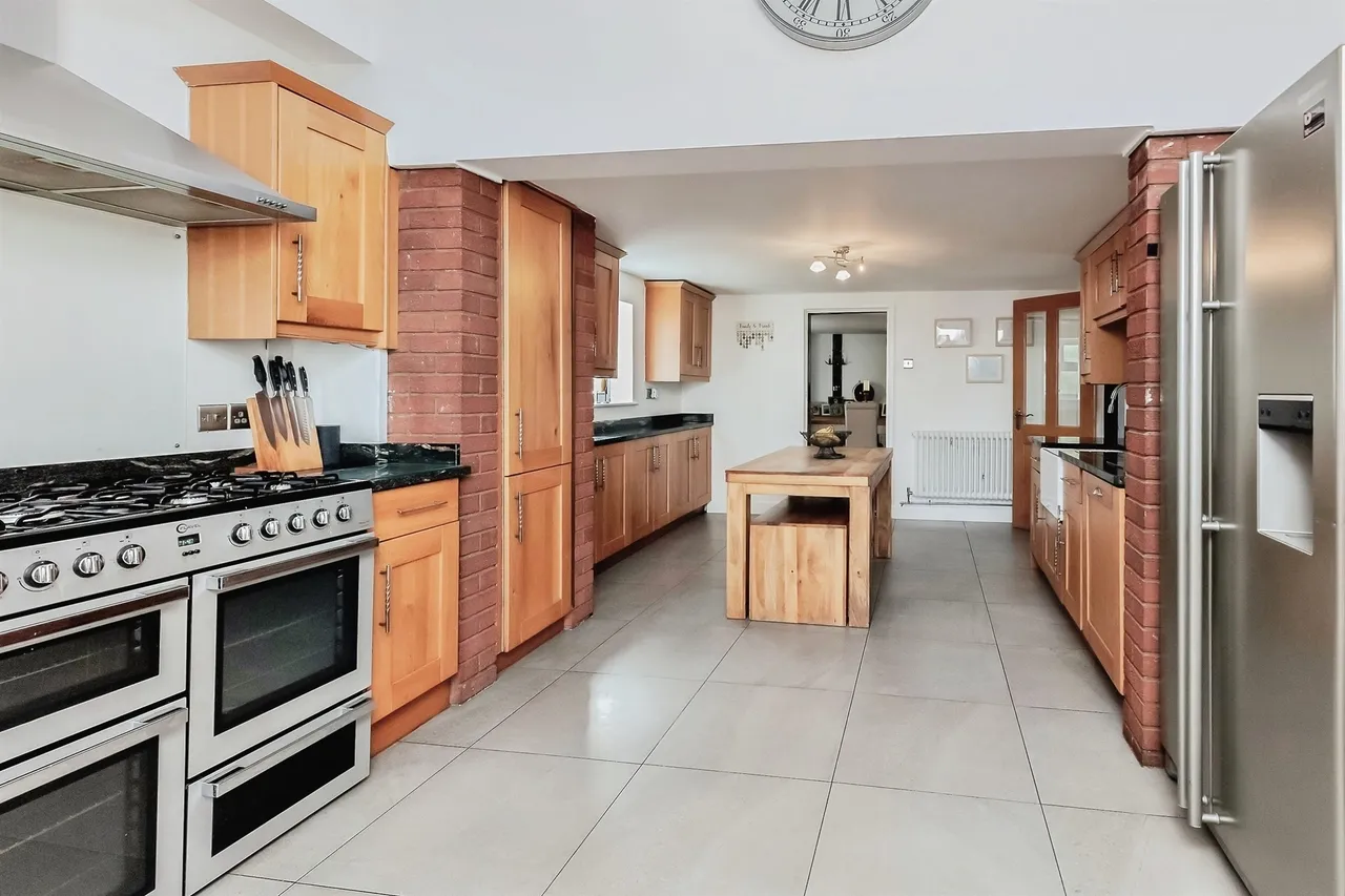 Bassenhally Road, Peterborough, PE7, photo 3
