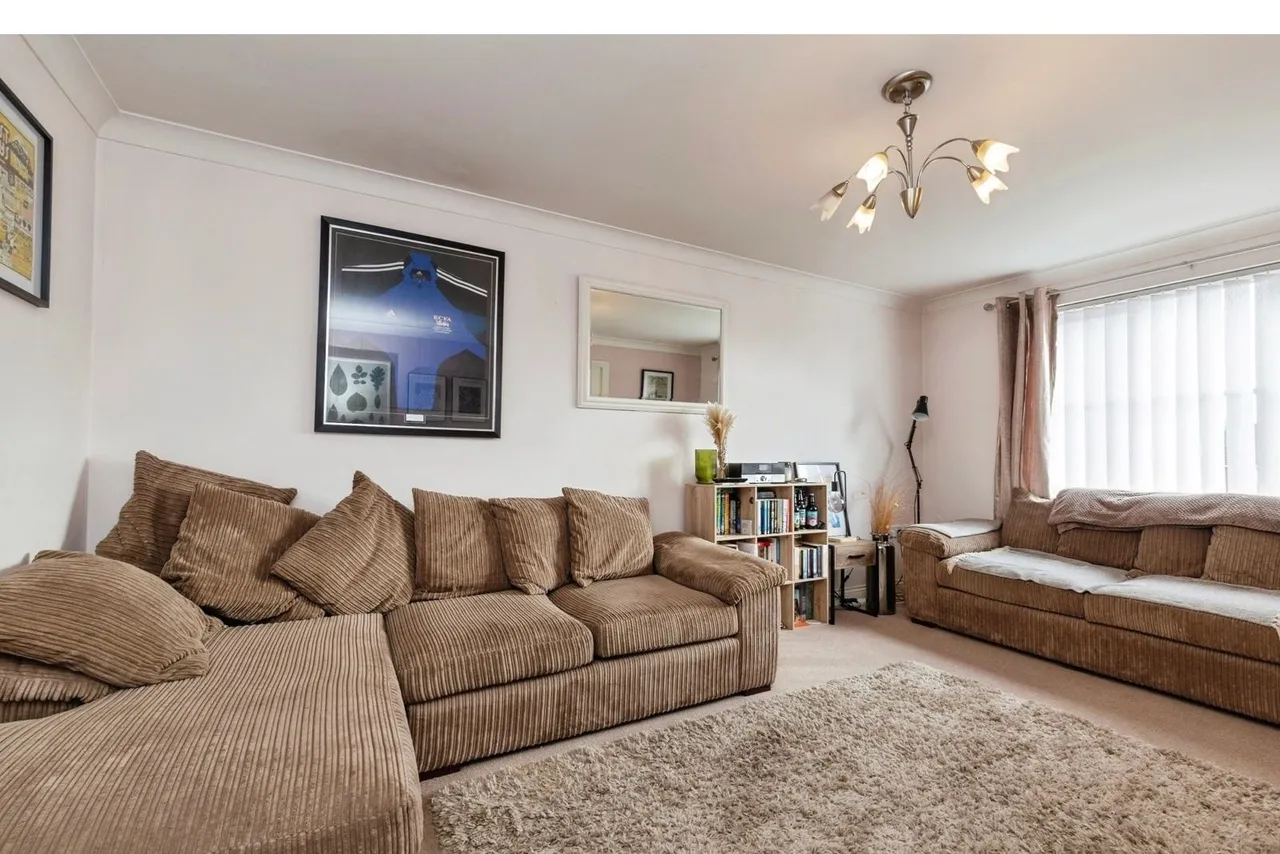 Glamis Court, Woodstone Village, photo 4