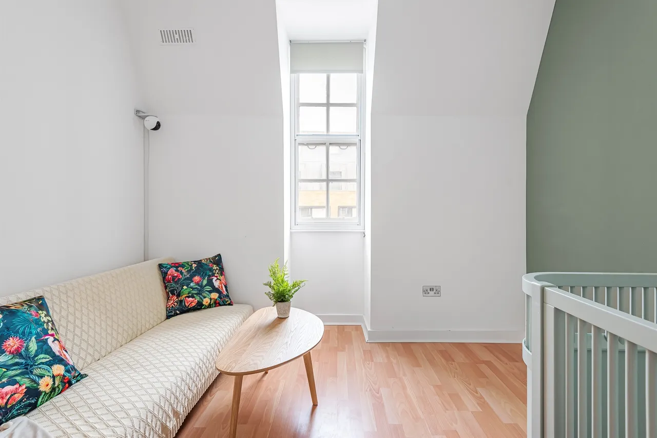 Shepherds Bush Road, London, W6, photo 13