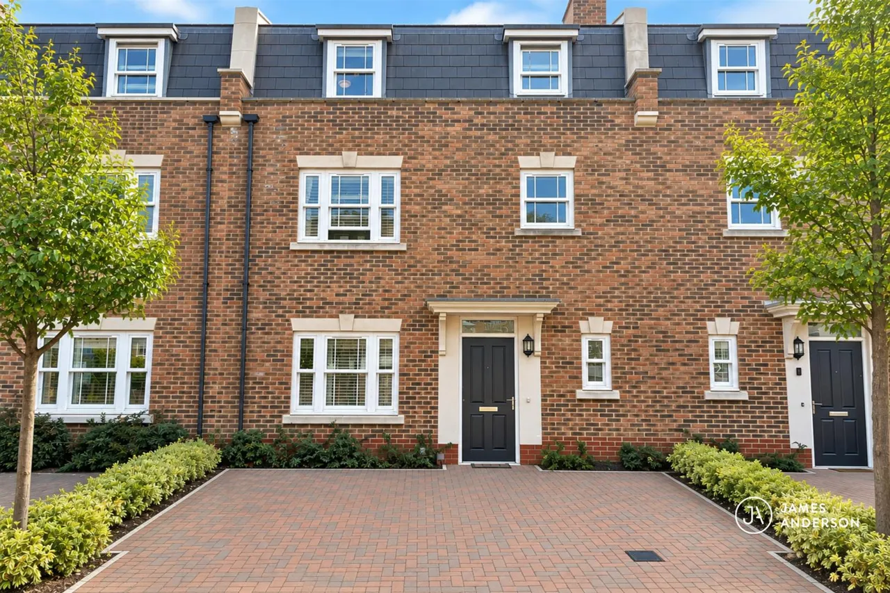 4 bed house for sale, Benkart Mews, London, SW15