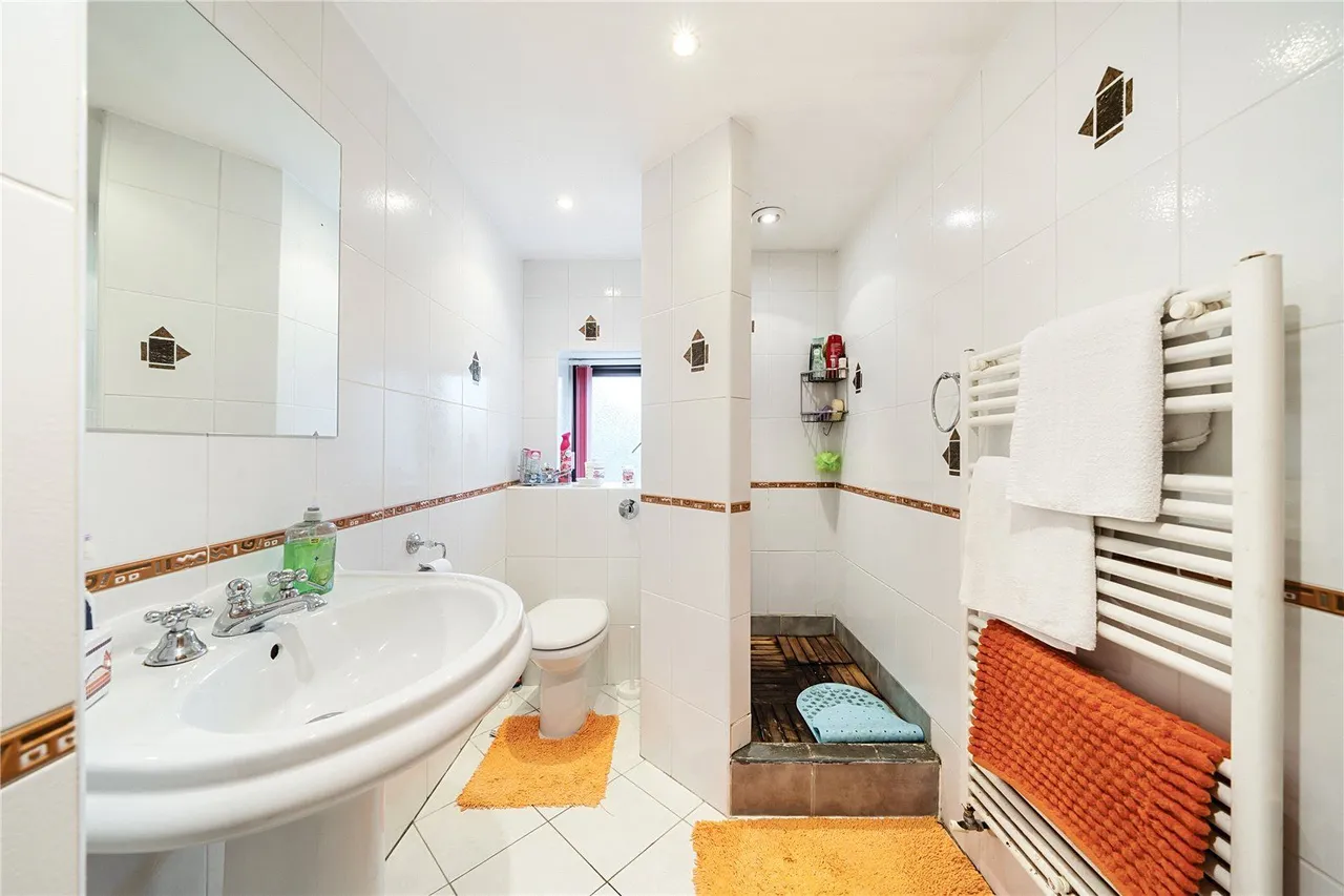 Ringlows Lane, Syke, OL12, photo 20