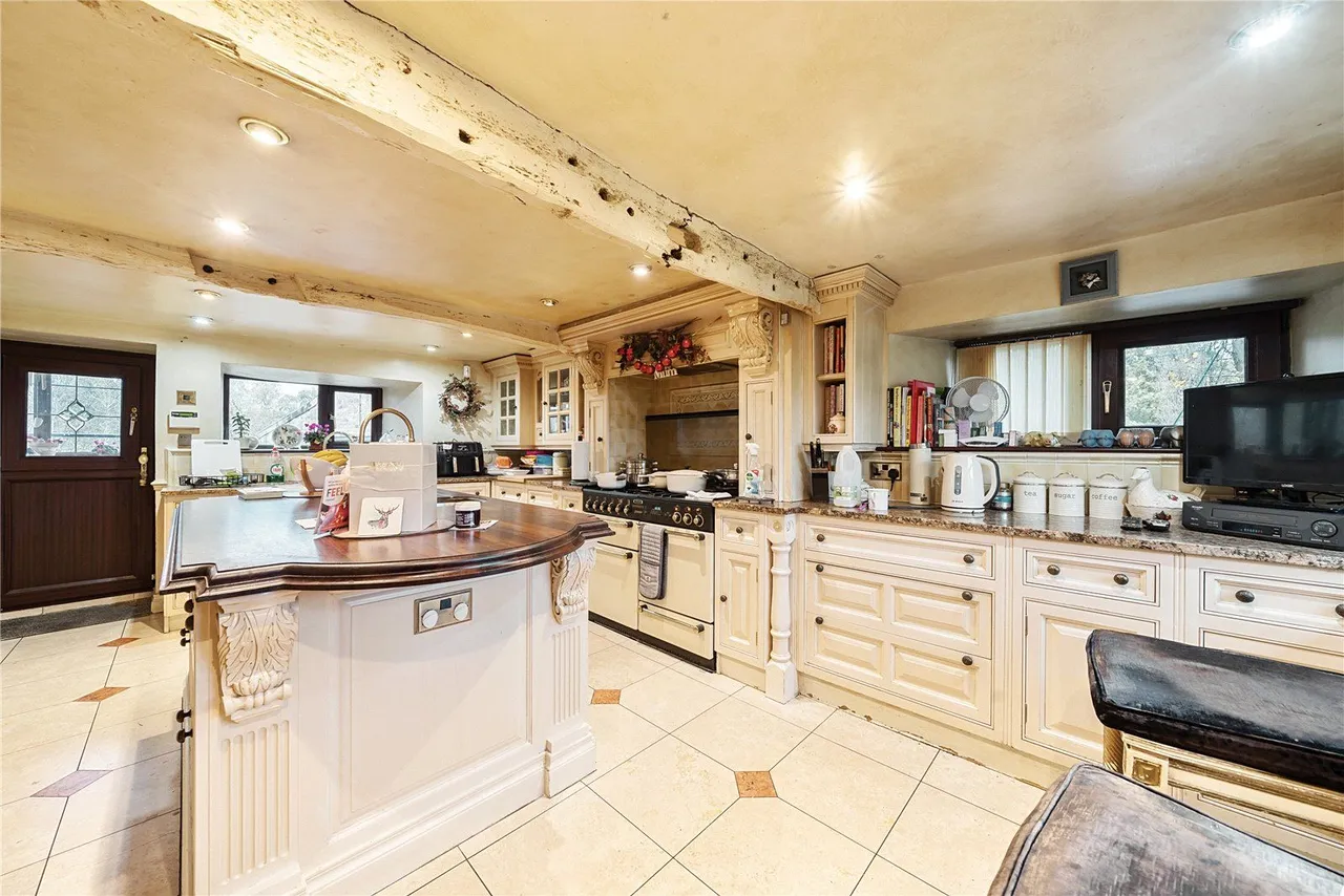 Ringlows Lane, Syke, OL12, photo 10