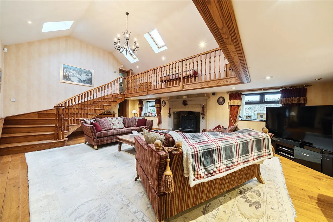 Ringlows Lane, Syke, OL12, photo 8