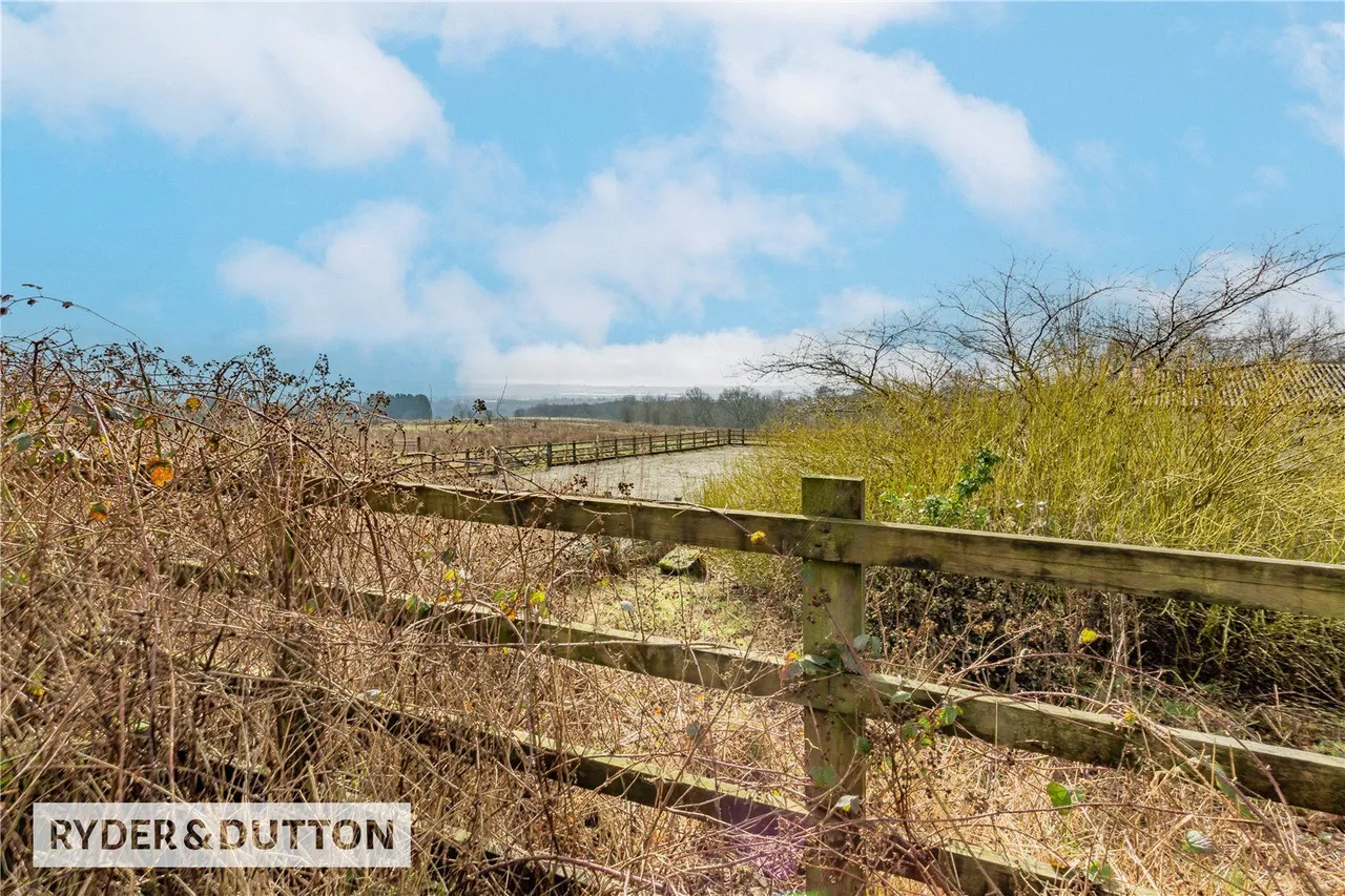 Ringlows Lane, Syke, OL12, photo 27