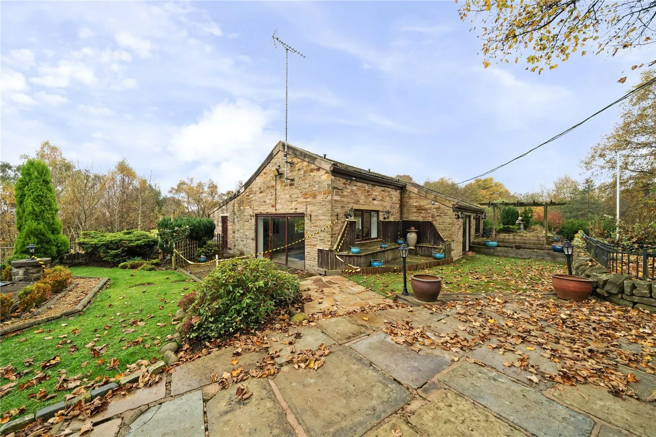 Ringlows Lane, Syke, OL12, photo 21