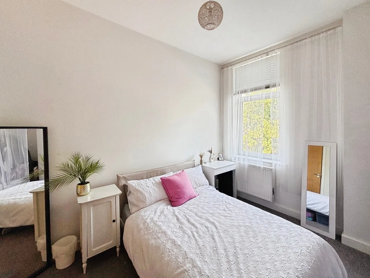 Knoll Road, Camberley, Surrey, GU15 3BP, photo 5