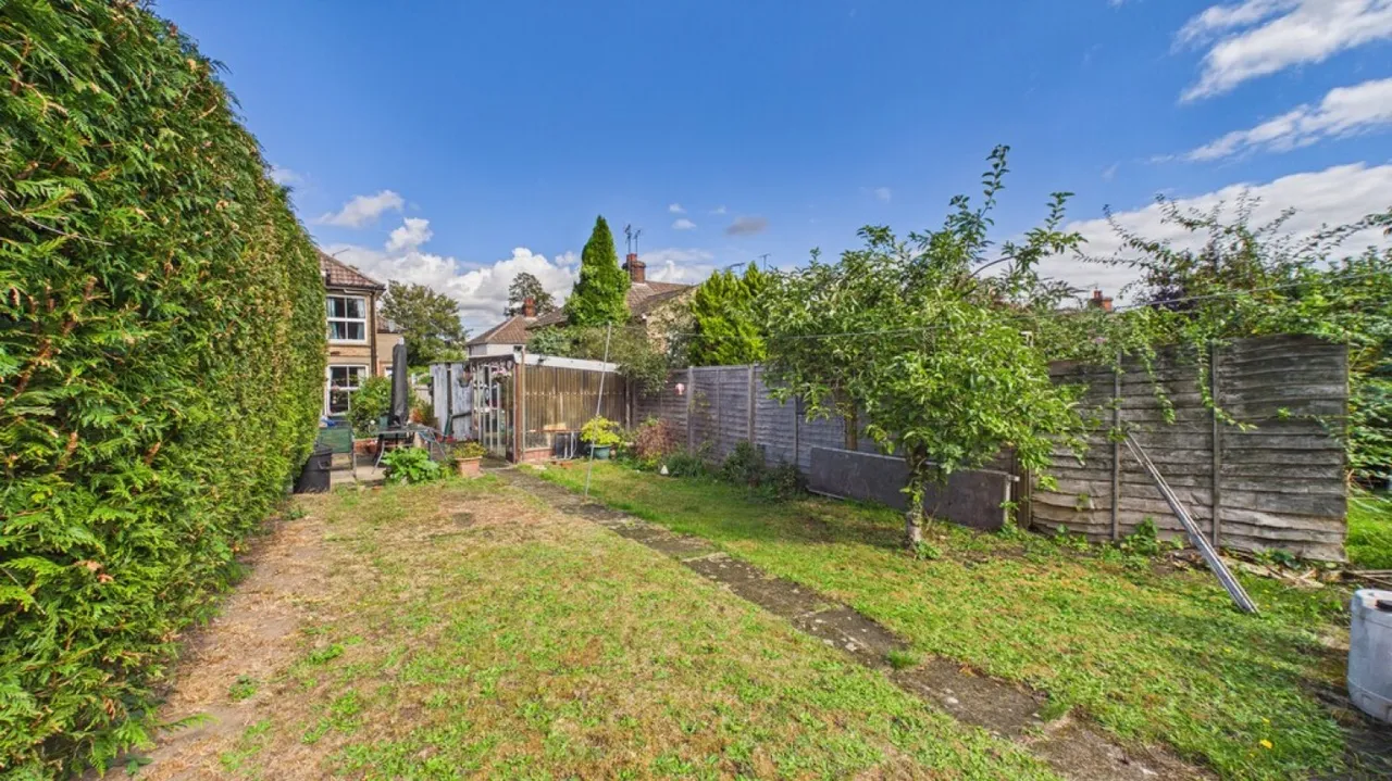 Springfield Avenue, Bury St Edmunds, IP33, photo 4
