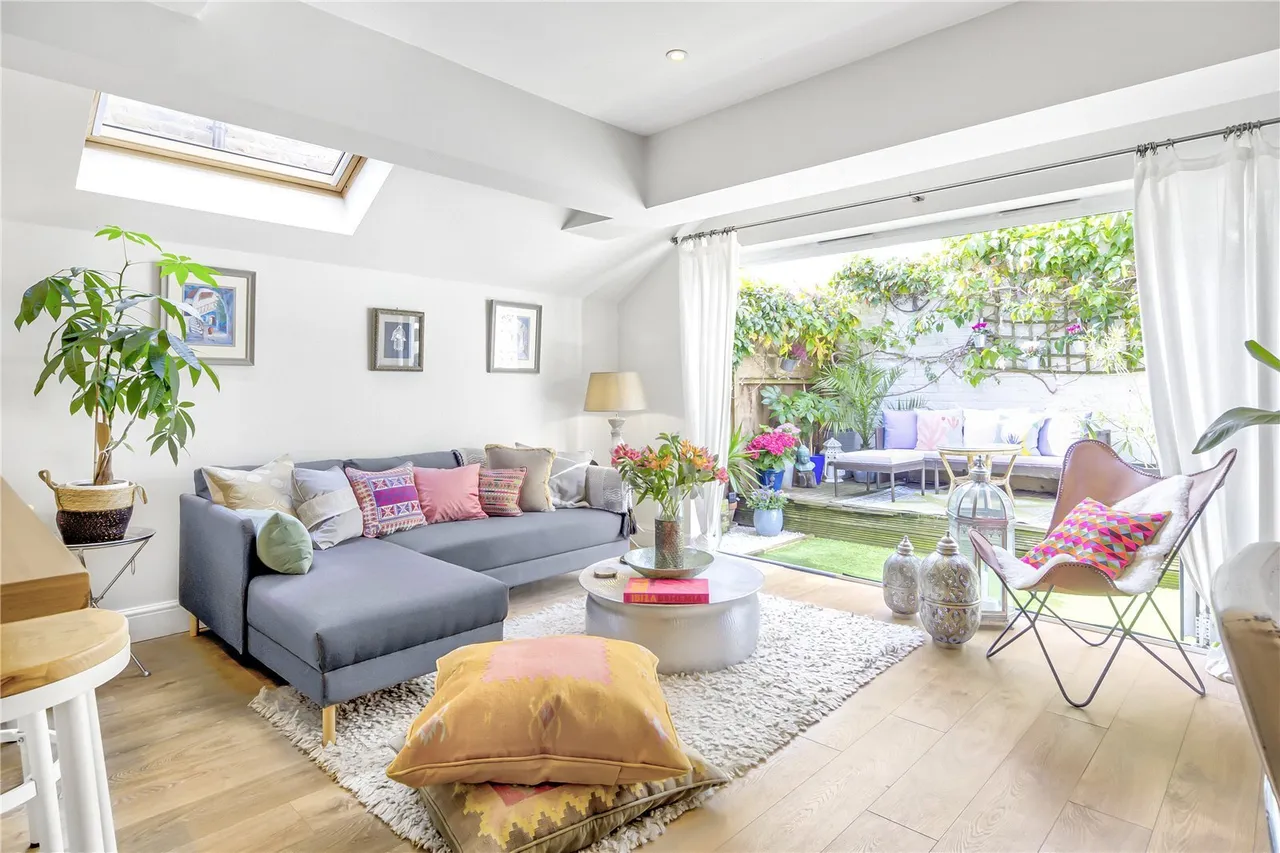 2 bed flat for sale — Stephendale Road, Fulham, London, SW6