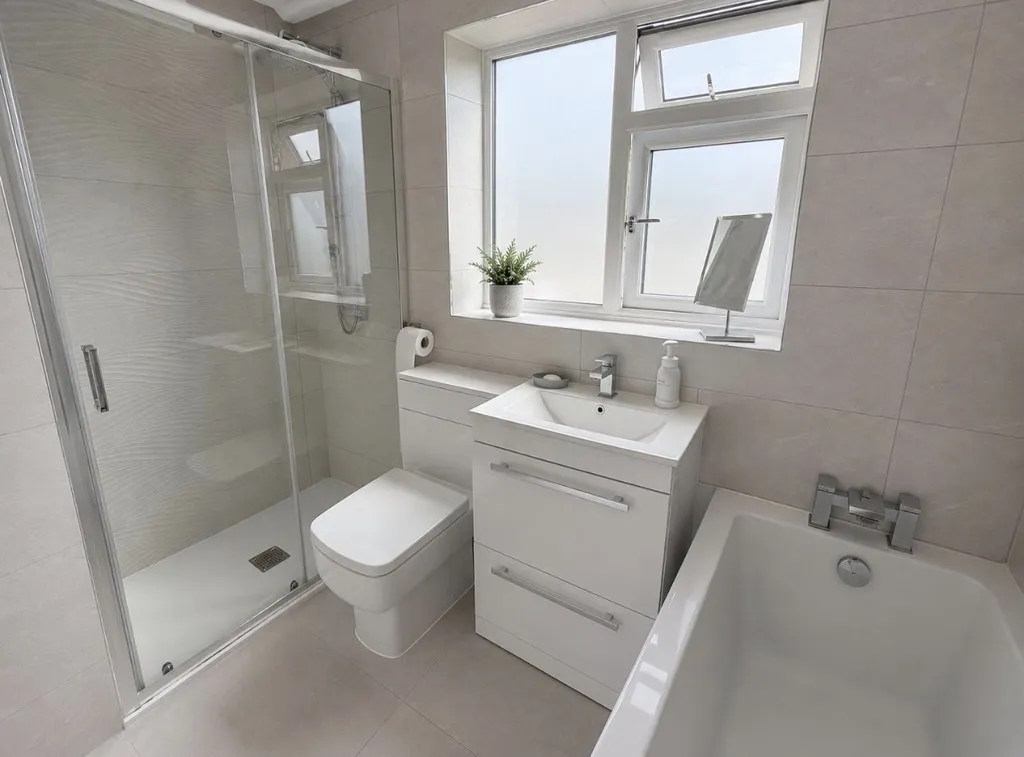 Frimley, Camberley, photo 12