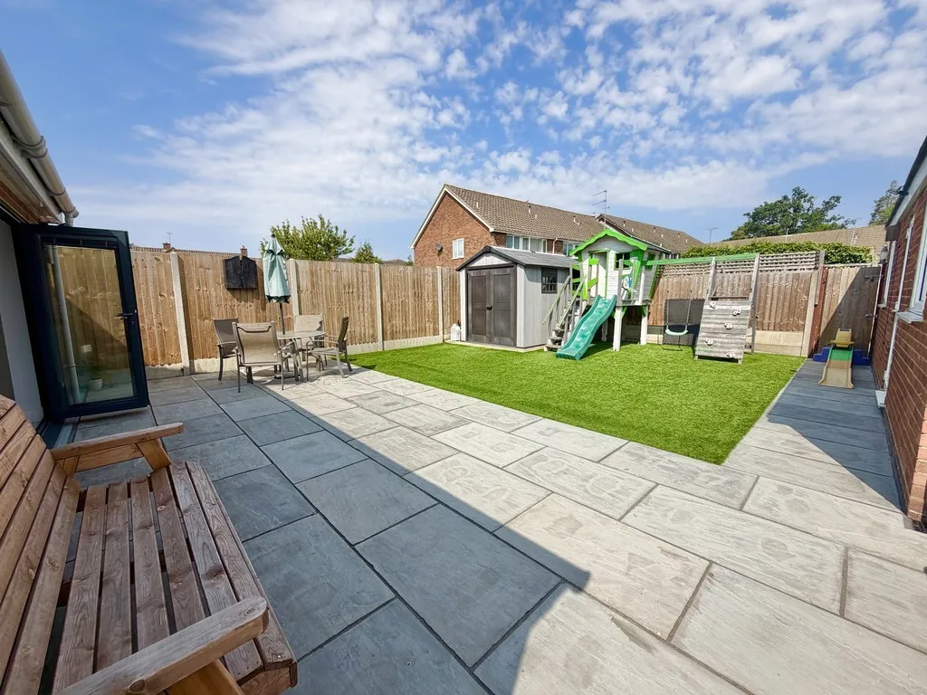 Frimley, Camberley, photo 16
