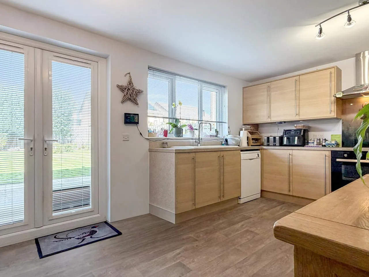 Thornhill Drive, Elgin, photo 6