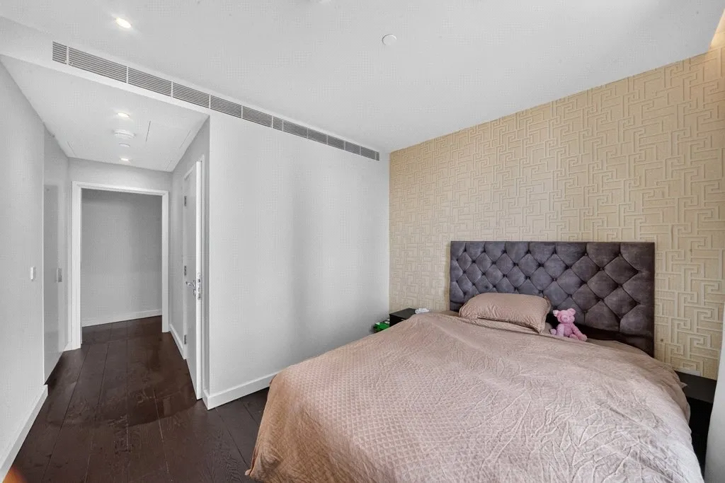 Bondway, Nine Elms, SW8, photo 5
