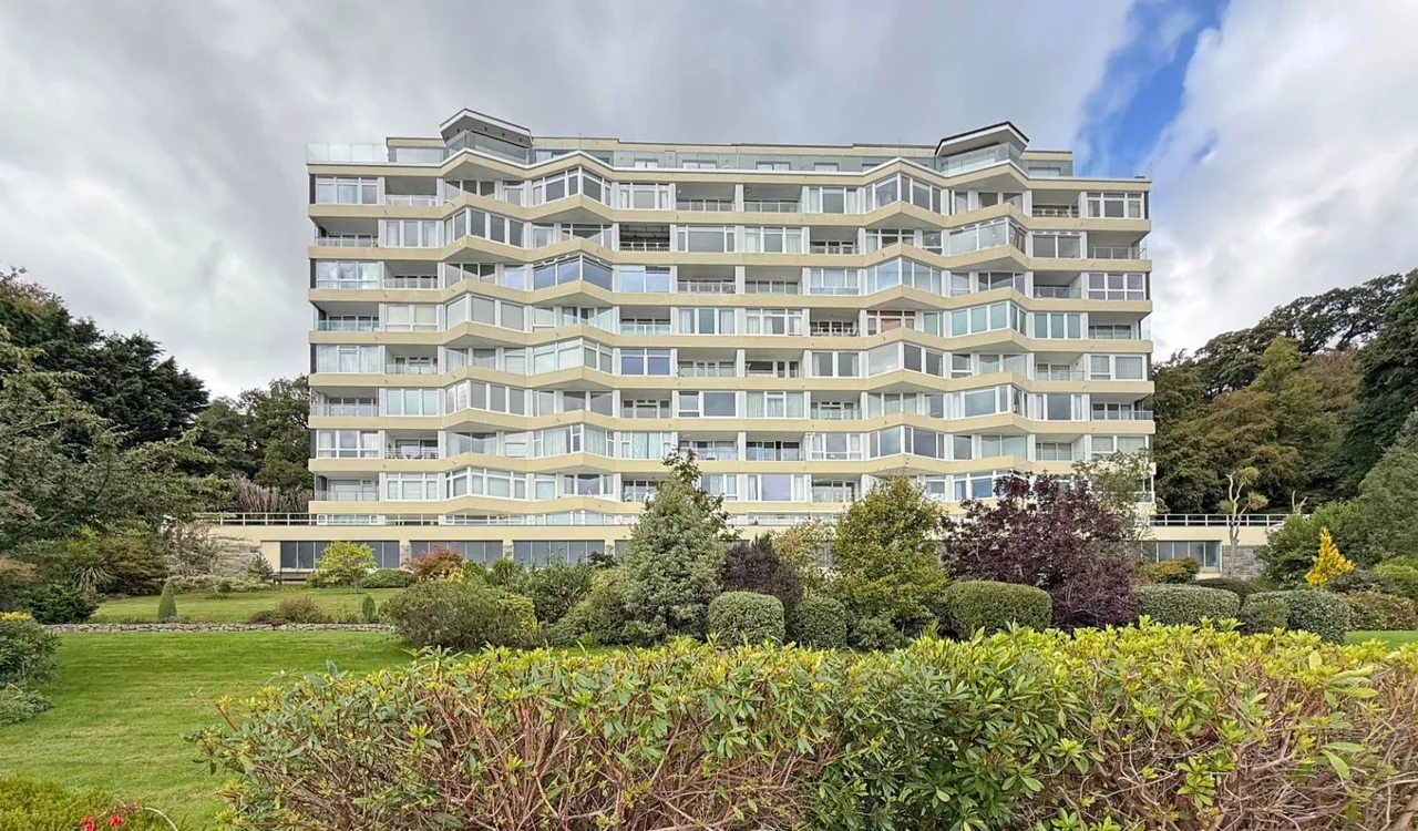 Glyn Garth Court, Menai Bridge, photo 4