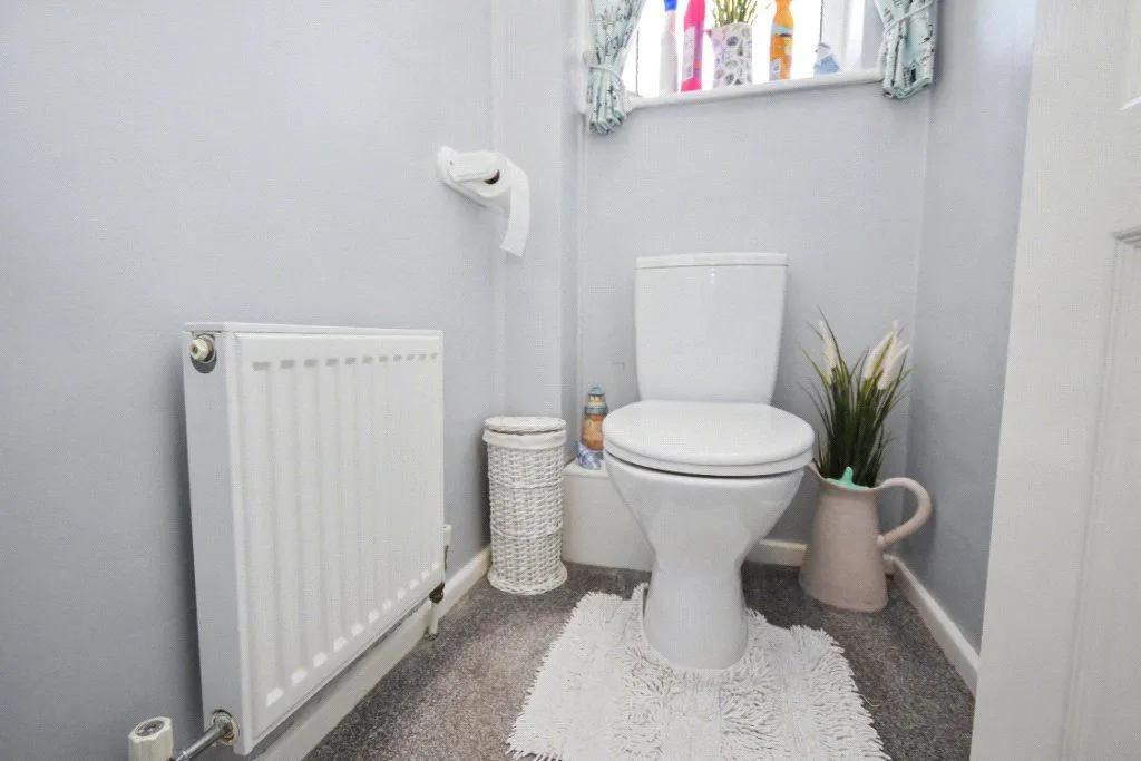 Fairfield Road, Ossett, WF5, photo 13