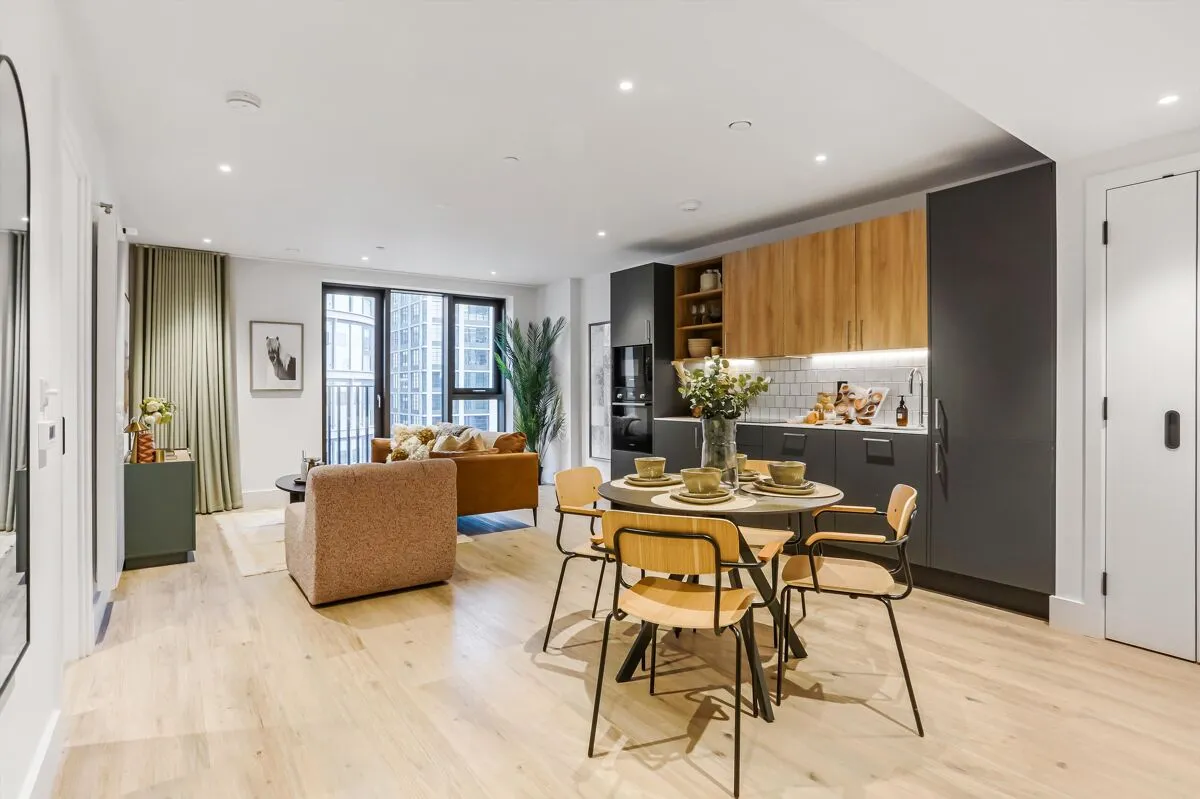 1 bed flat to rent, Charter Street, London, E22
