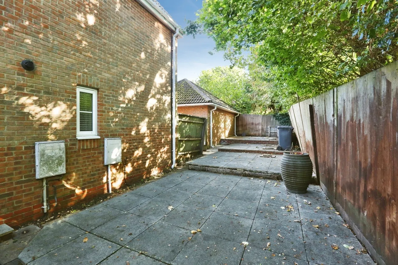 Howard Close, Chandlers Ford, SO53, photo 21