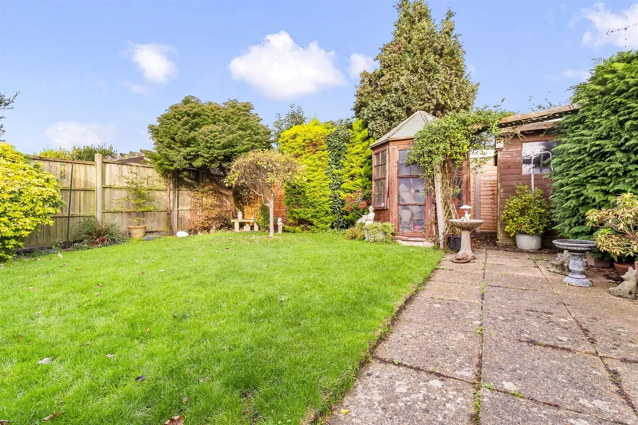 Twyford Close, Worthing, photo 15