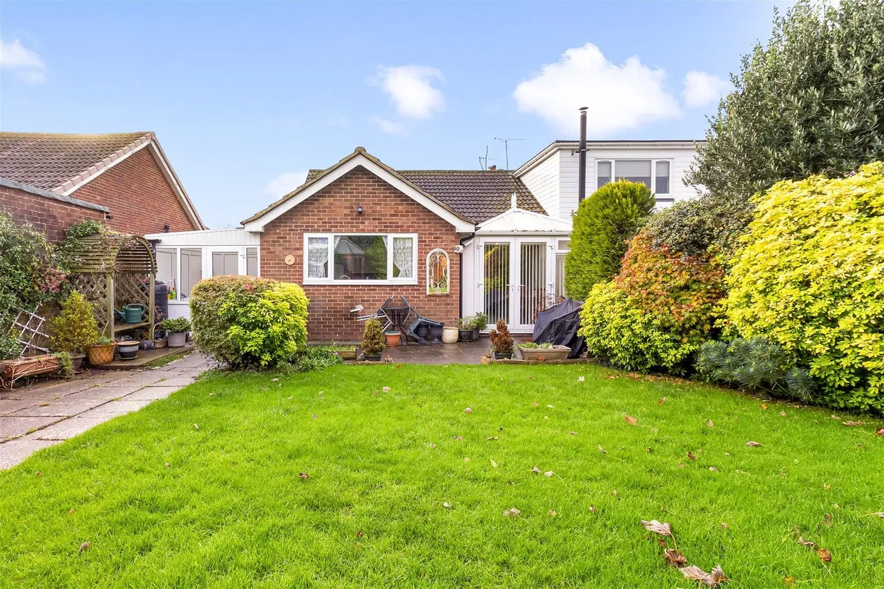 Twyford Close, Worthing, photo 13