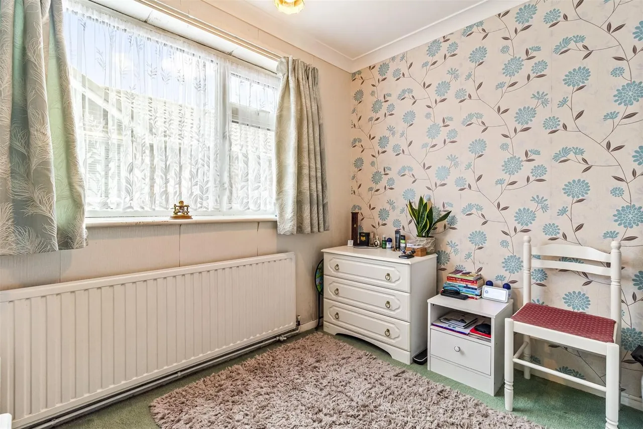 Twyford Close, Worthing, photo 11