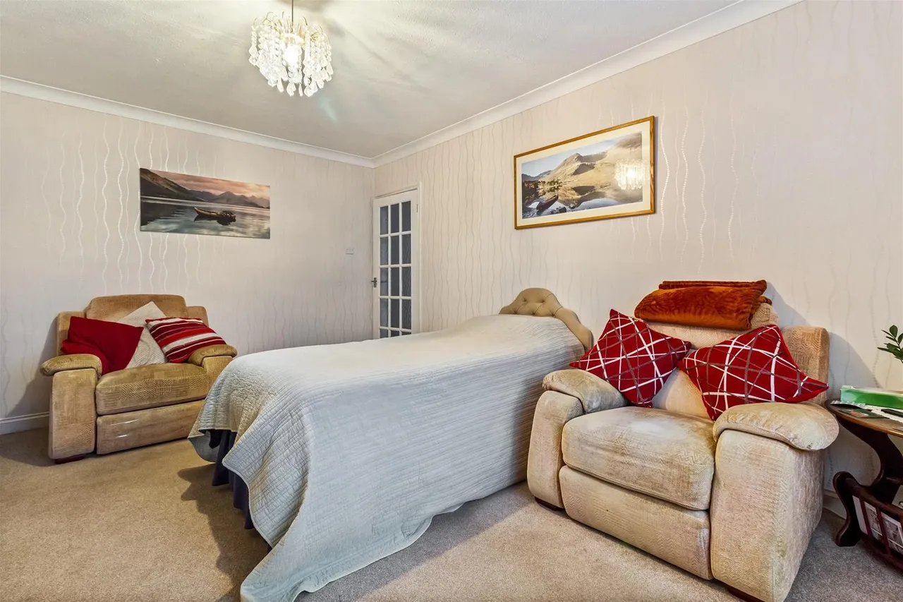Twyford Close, Worthing, photo 16