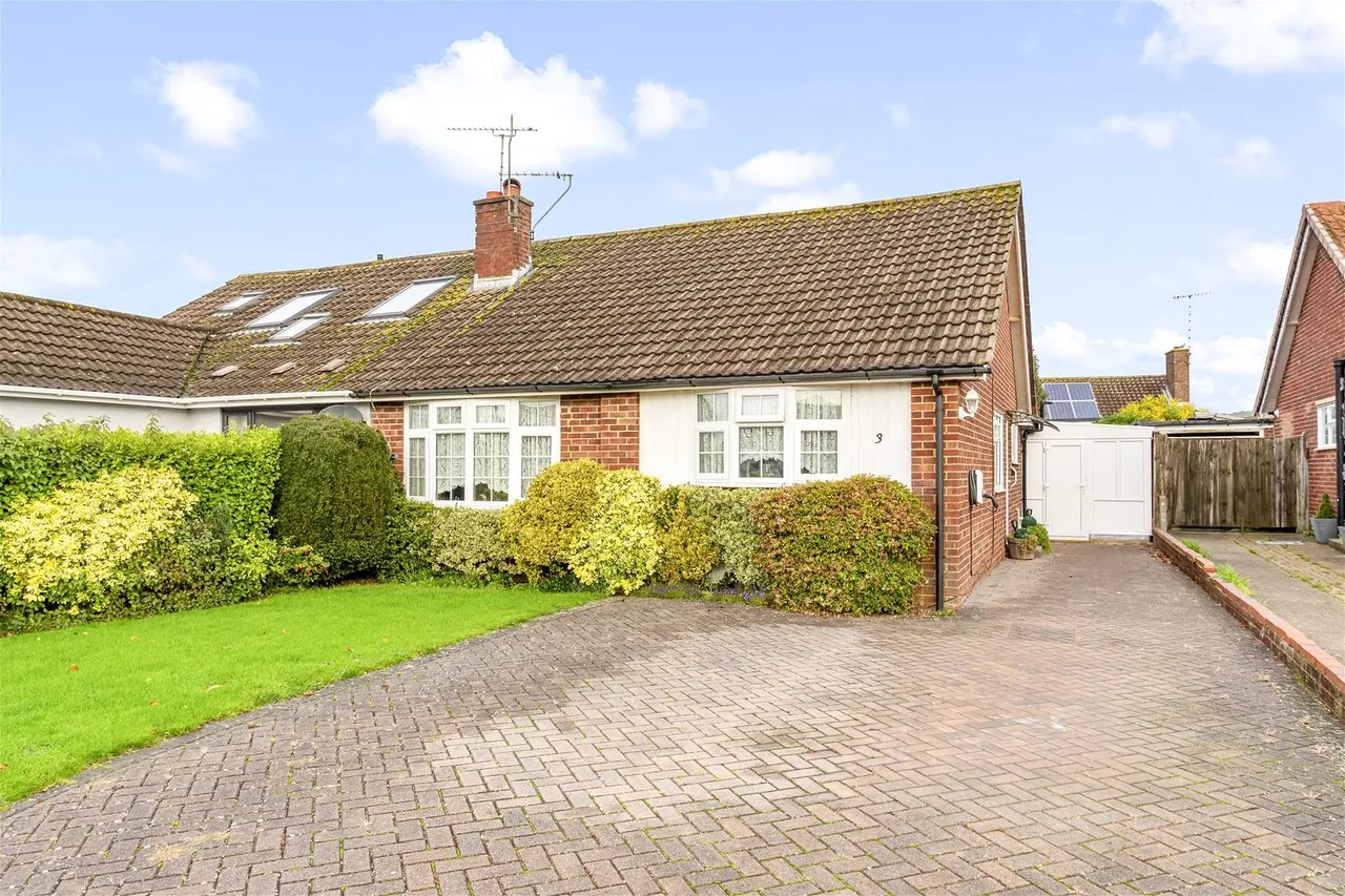 3 bed house for sale — Twyford Close, Worthing