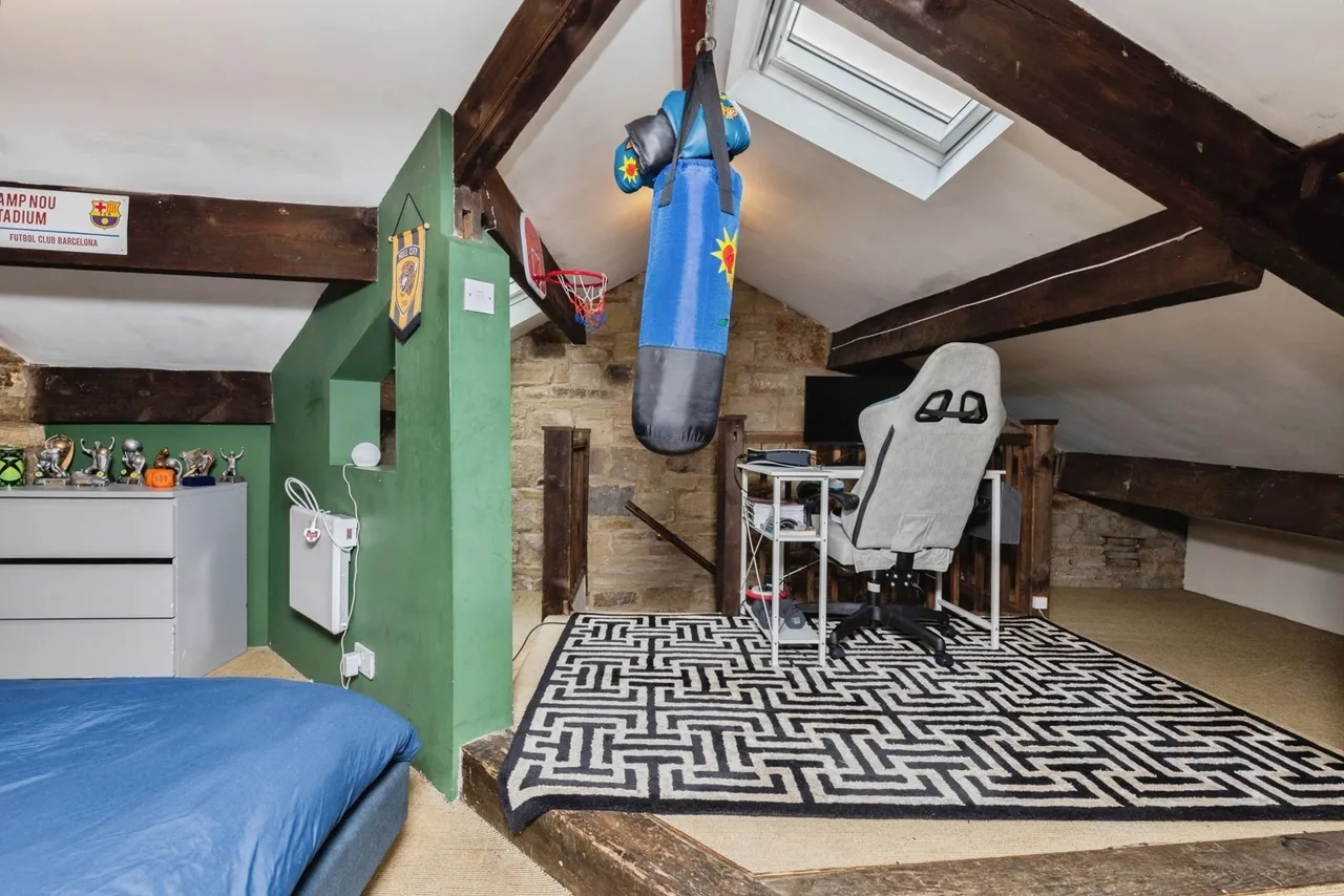 Carr Road, Calverley, Pudsey, West Yorkshire, LS28, photo 18