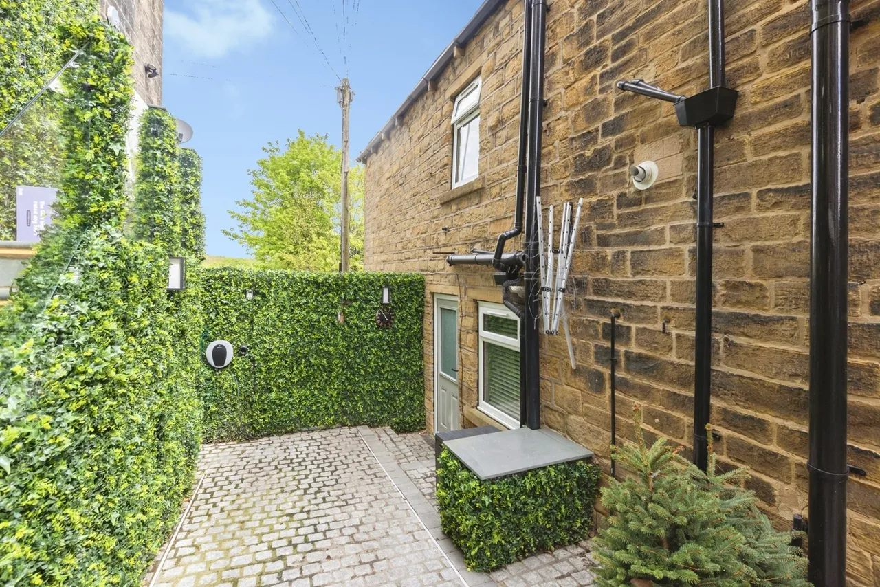 Carr Road, Calverley, Pudsey, West Yorkshire, LS28, photo 4