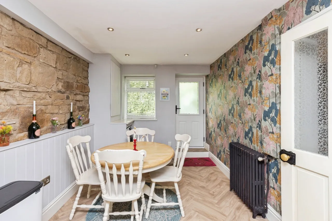 Carr Road, Calverley, Pudsey, West Yorkshire, LS28, photo 9