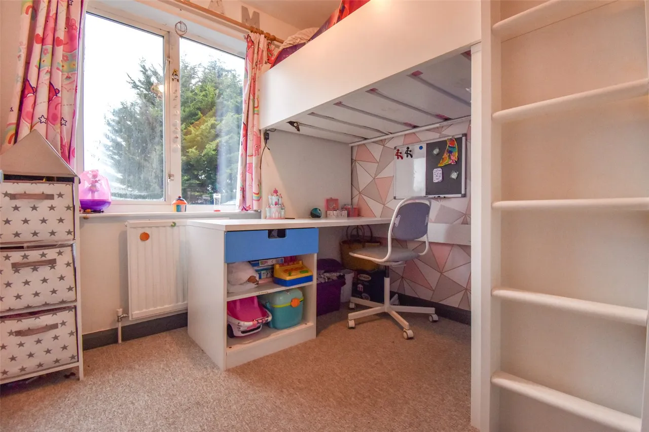 Haig Road, Aldershot, Hampshire, GU12 4PR, photo 12