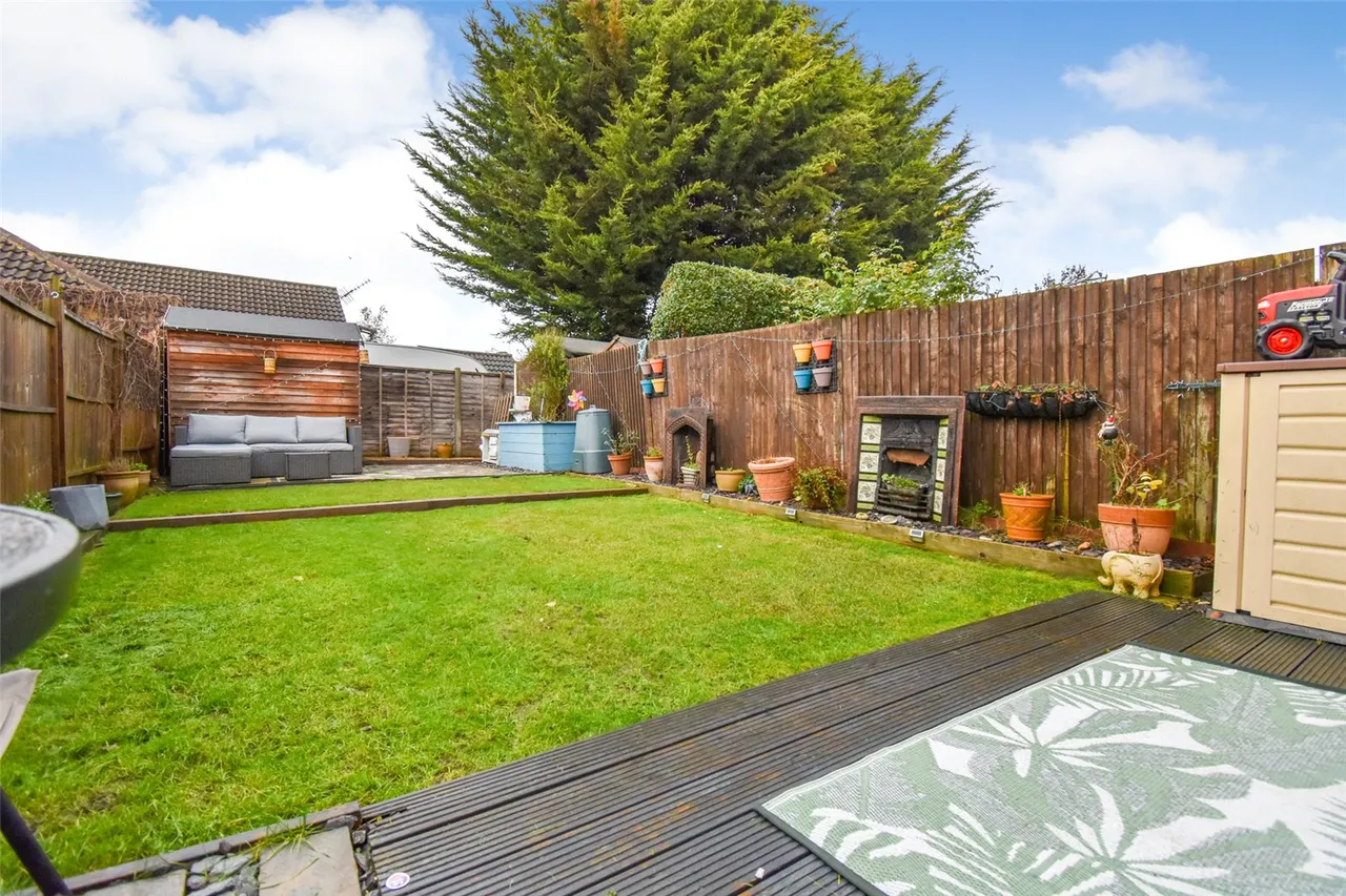 Haig Road, Aldershot, Hampshire, GU12 4PR, photo 2