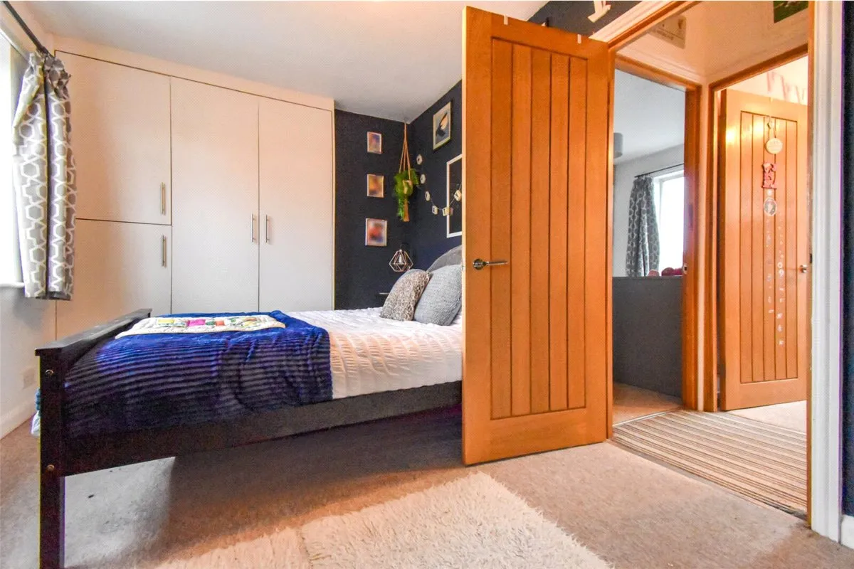 Haig Road, Aldershot, Hampshire, GU12 4PR, photo 11