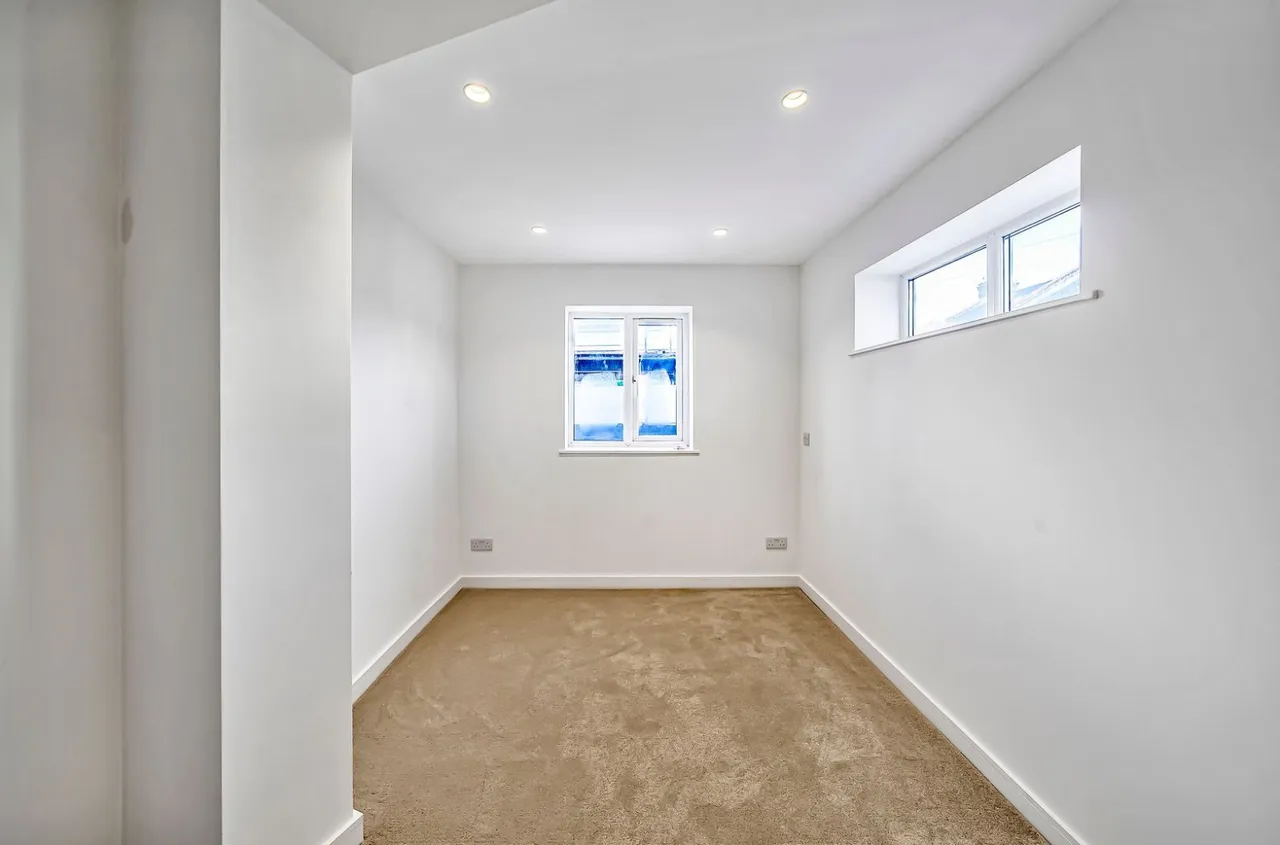 Church Lane, East Finchley, N2, photo 9