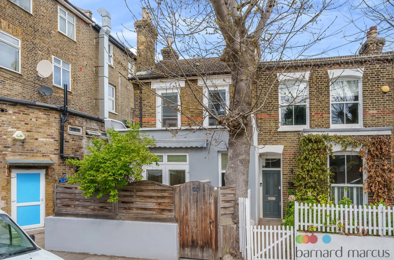 Falcon Grove, London, SW11, photo 3