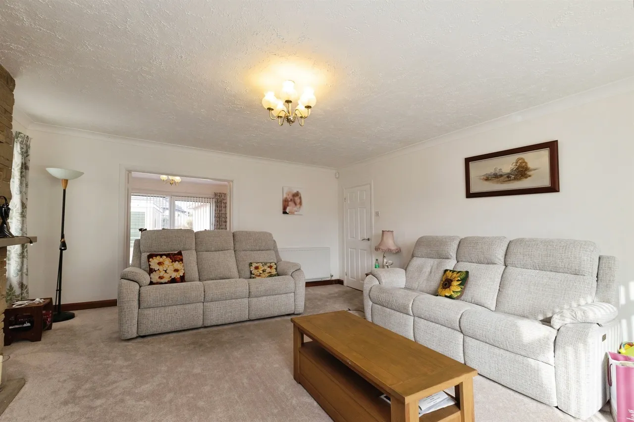 Gwynn Close, Stockton-On-Tees, TS19, photo 3