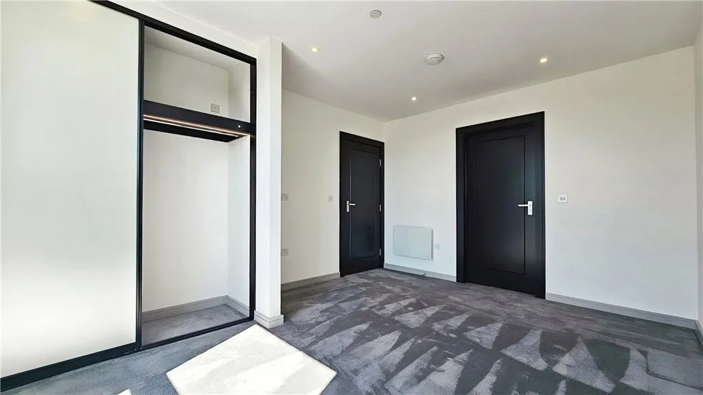 Eden Grove, Staines-upon-Thames, TW18, photo 12