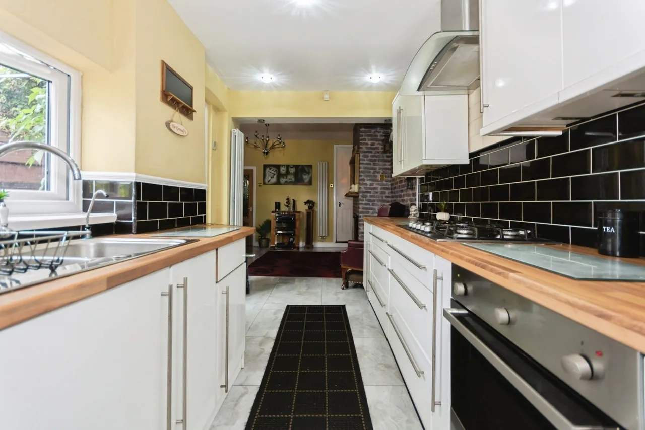 Fox Hollies Road, Acocks Green, Birmingham, West Midlands, B27, photo 5