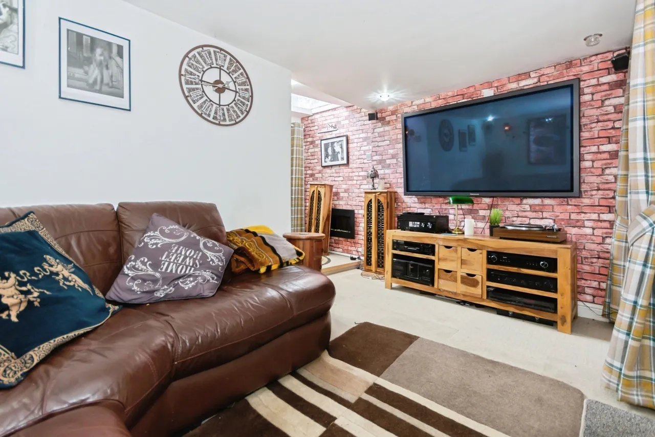 Fox Hollies Road, Acocks Green, Birmingham, West Midlands, B27, photo 16