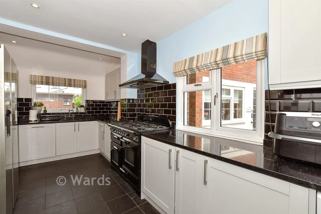 Twiss Grove, Hythe, CT21, photo 3